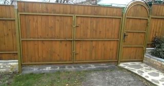 Купить распашные ворота деревянные Рузаевка, цена от 2692 руб.